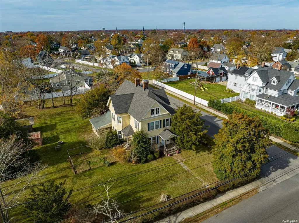 110 S Bay Avenue Islip NY 11751
