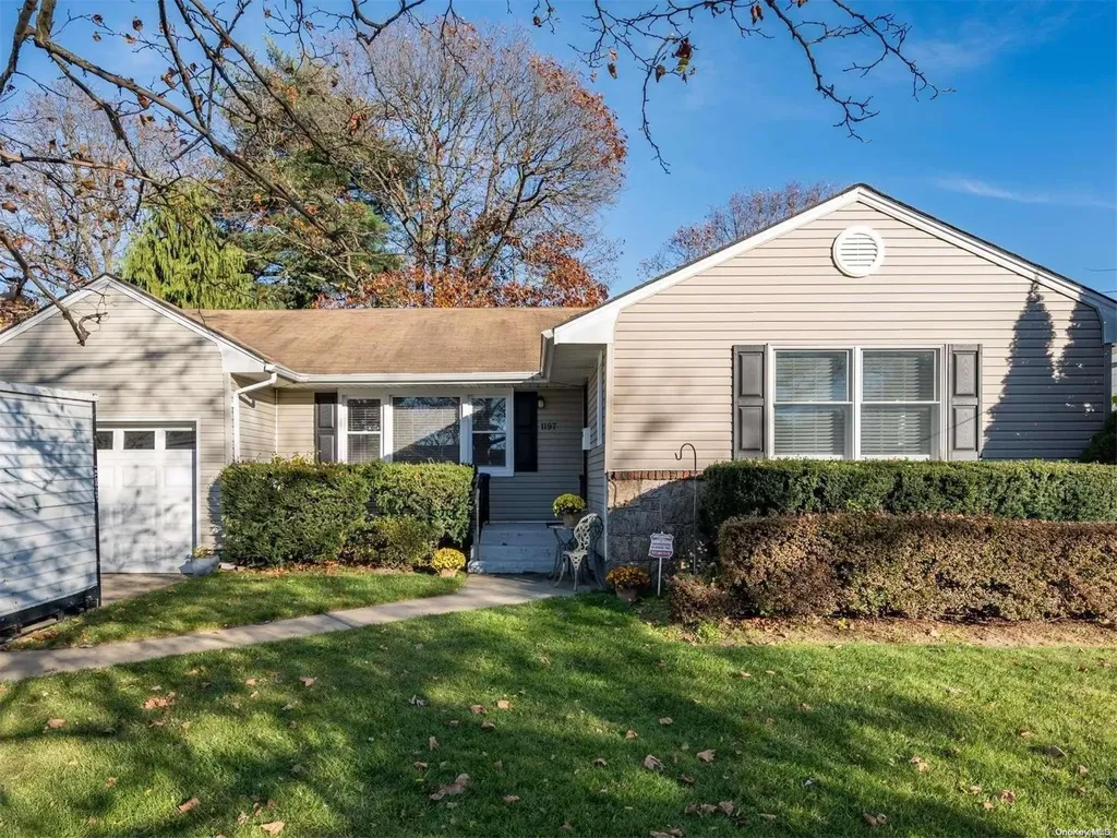 1197 E Meadow Road Merrick NY 11566