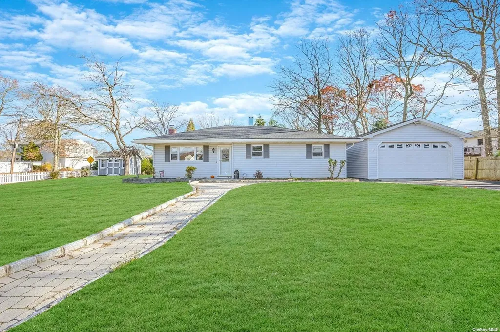 65 Propose Road Shirley NY 11967