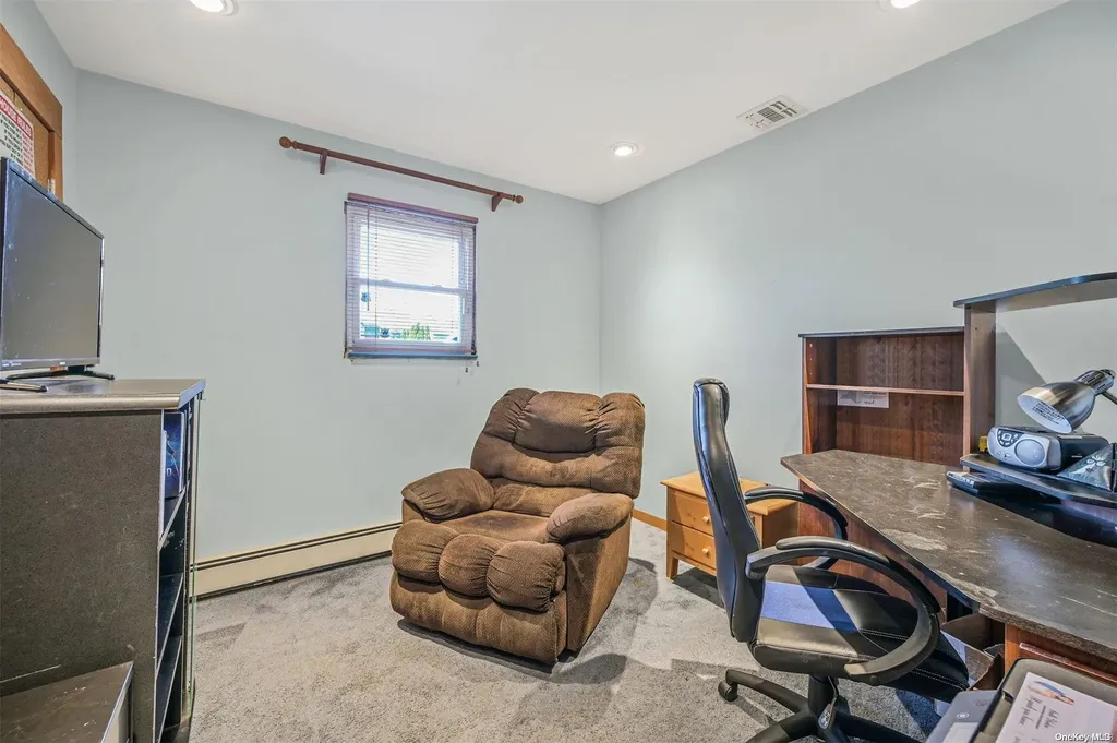 65 Propose Road Shirley NY 11967