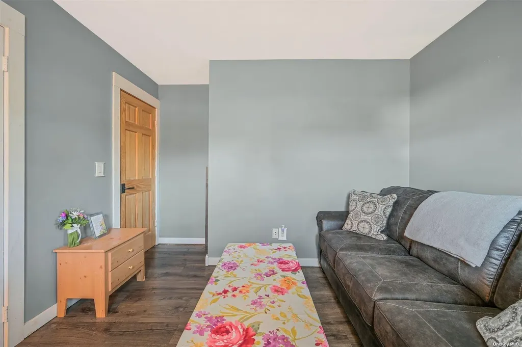 65 Propose Road Shirley NY 11967