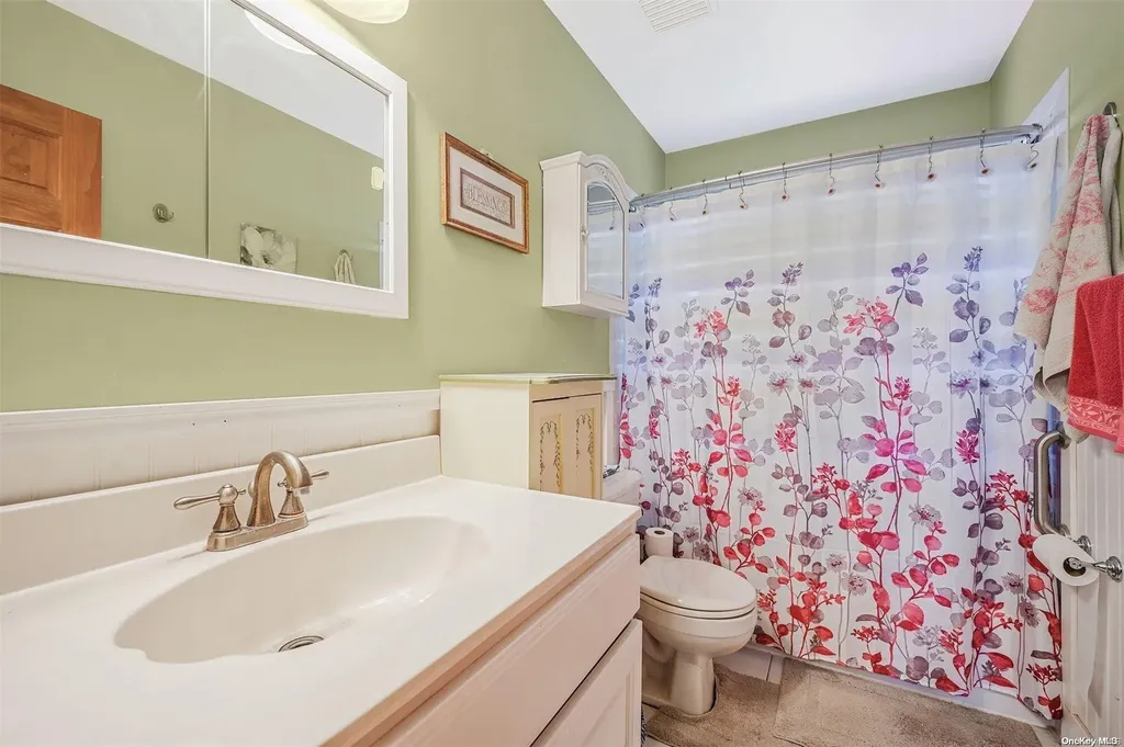65 Propose Road Shirley NY 11967