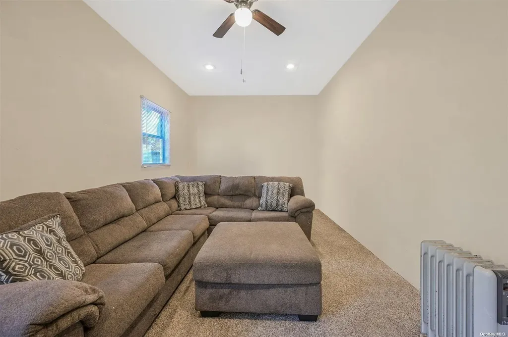 65 Propose Road Shirley NY 11967