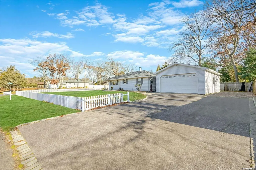 65 Propose Road Shirley NY 11967