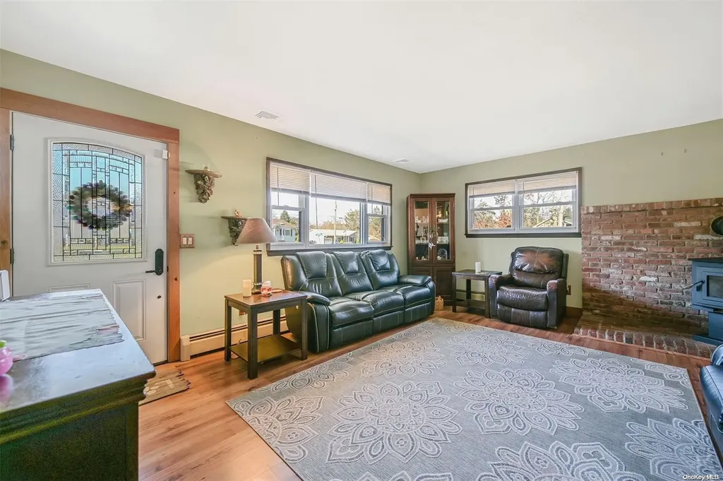 65 Propose Road Shirley NY 11967