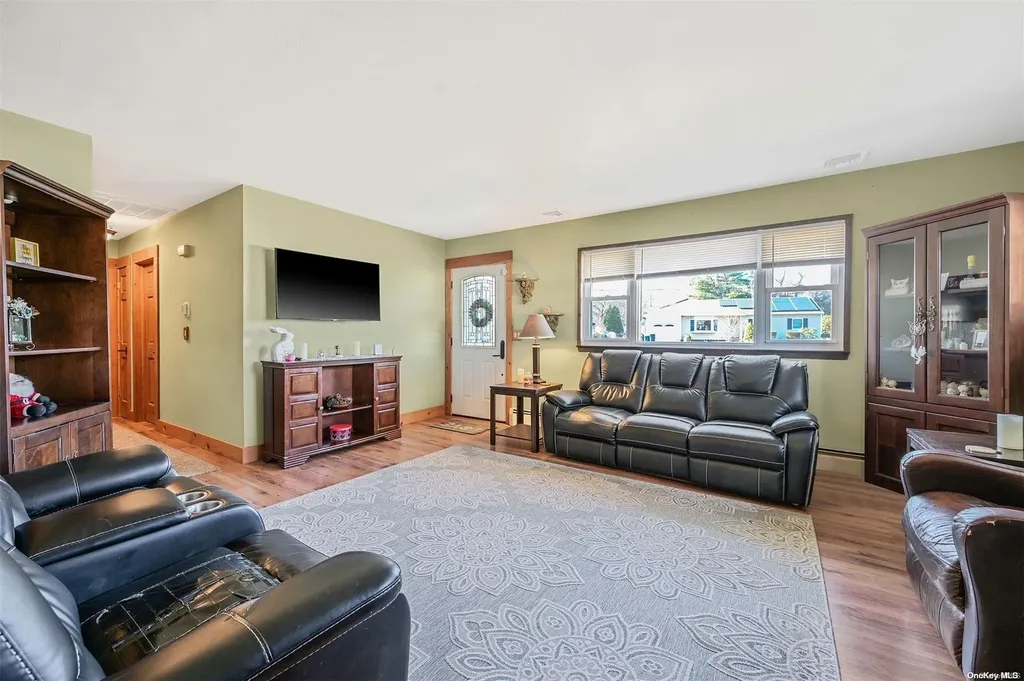 65 Propose Road Shirley NY 11967
