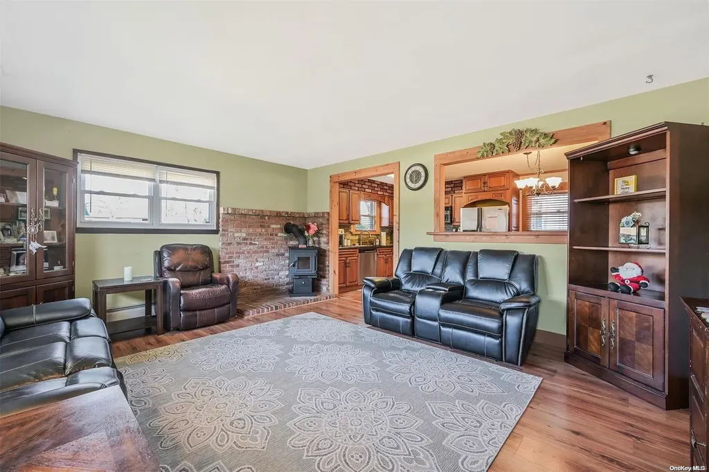 65 Propose Road Shirley NY 11967