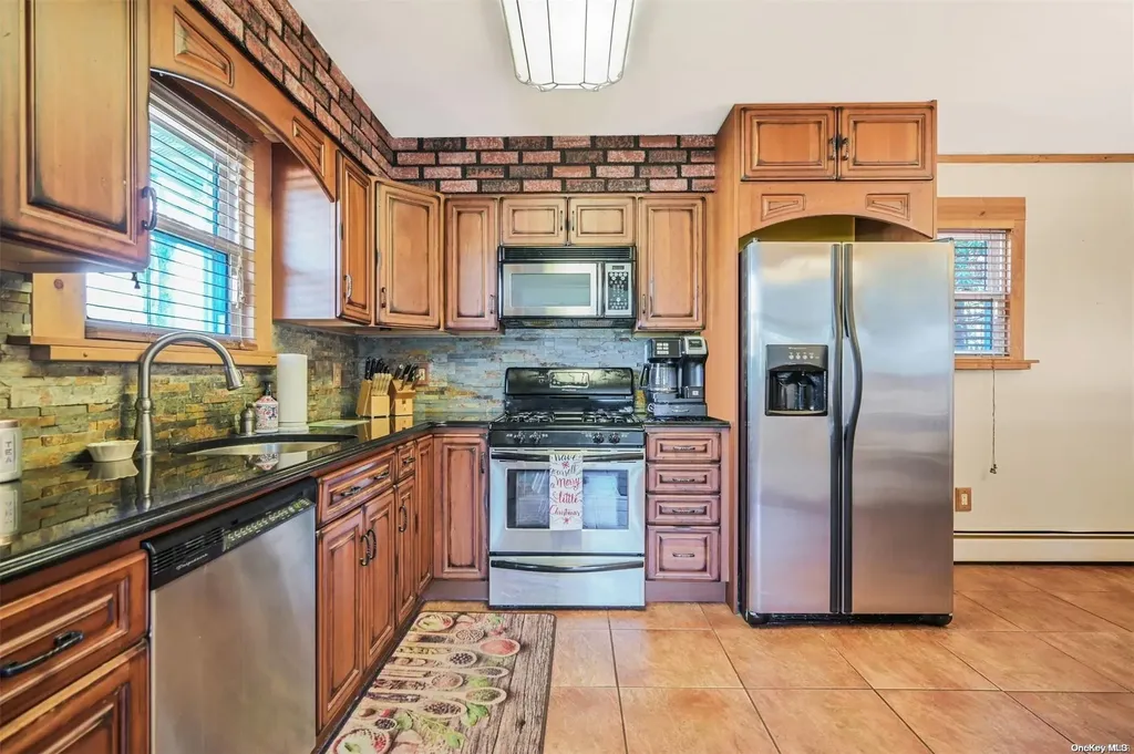 65 Propose Road Shirley NY 11967