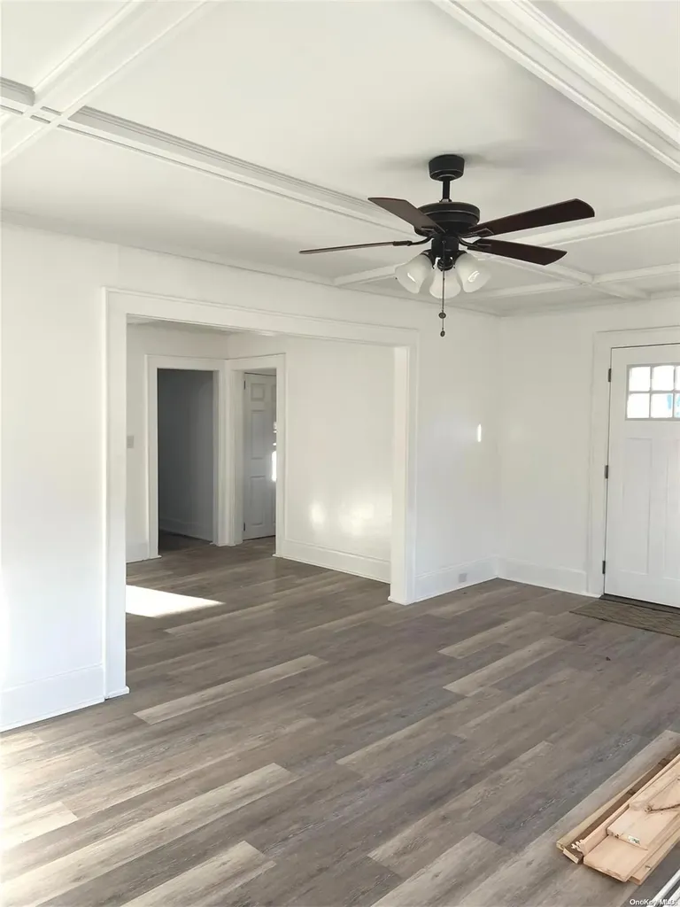 217 Mount Pleasant Road Smithtown NY 11787