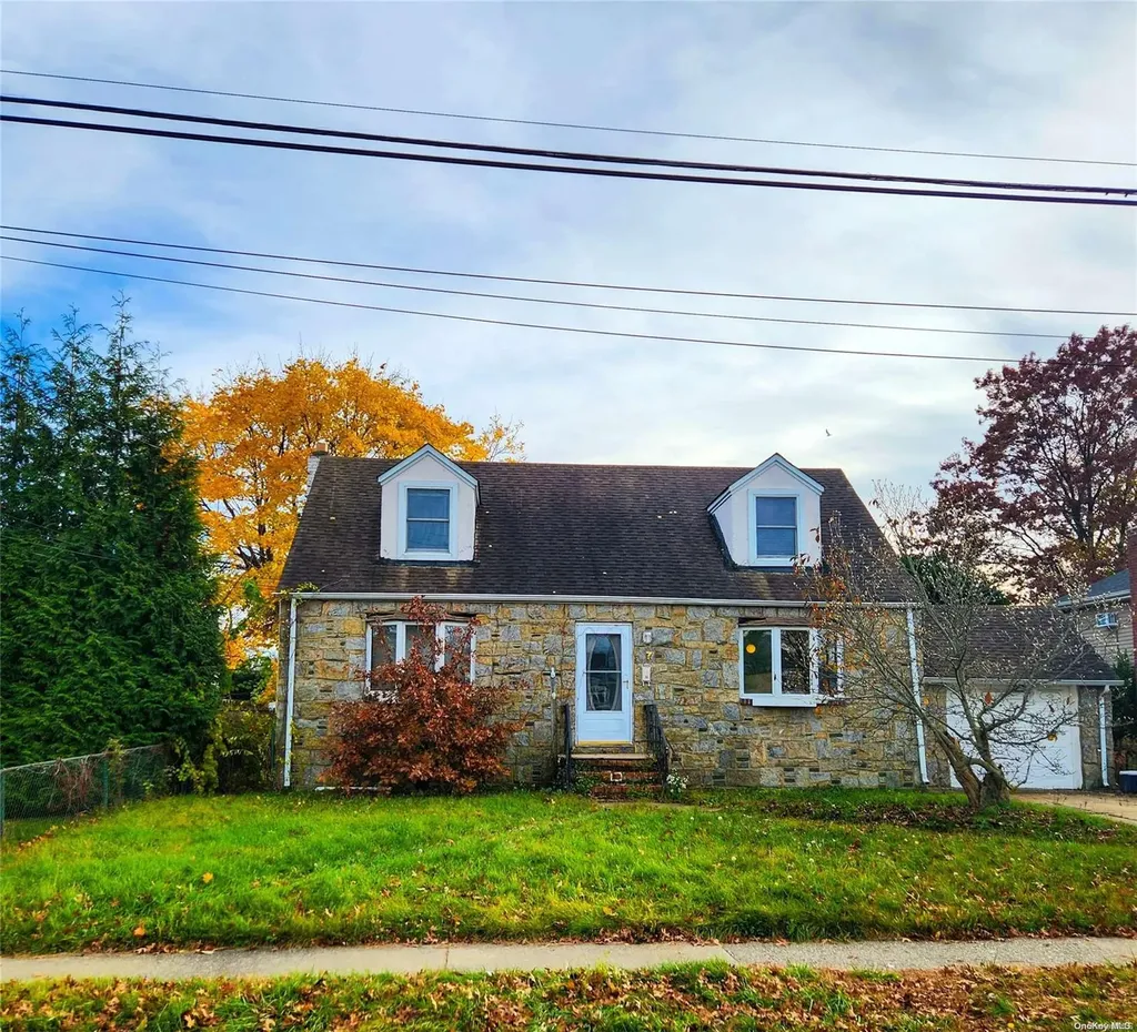 7 Abby Road Merrick NY 11566