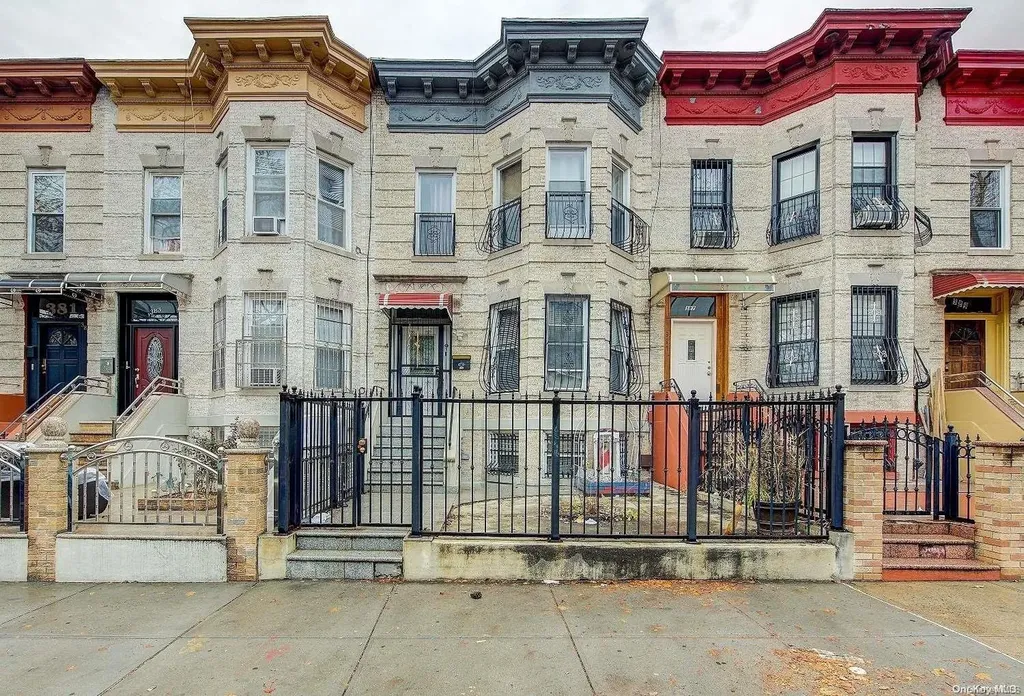 385 Cornelia Street Brooklyn NY 11237