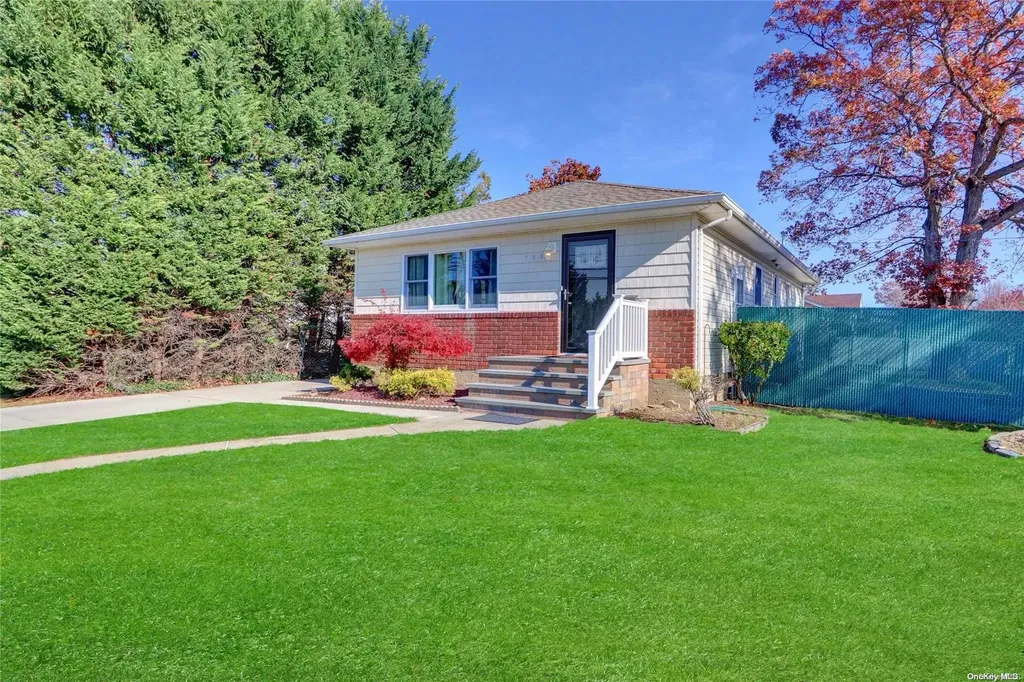 700 Franklin Avenue Massapequa NY 11758