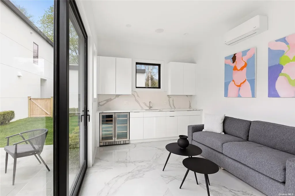 38 Sherrill East Hampton NY 11937