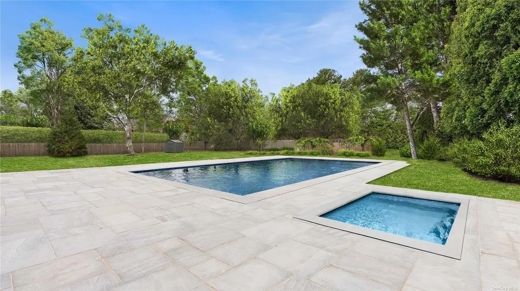 81 Skimhampton East Hampton NY 11937