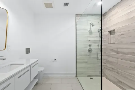 81 Skimhampton East Hampton NY 11937