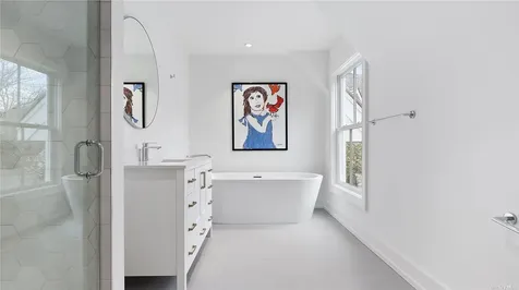 81 Skimhampton East Hampton NY 11937