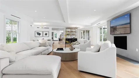 81 Skimhampton East Hampton NY 11937