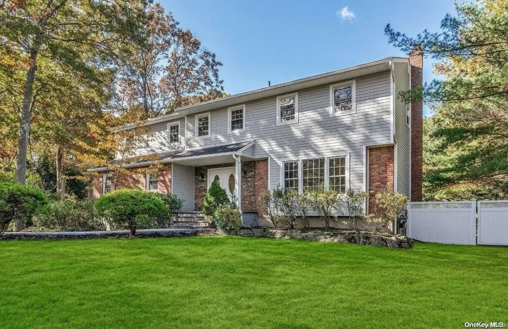 63 Randolph Drive Dix Hills NY 11746