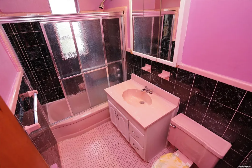 3959 Murdock Avenue Bronx NY 10466