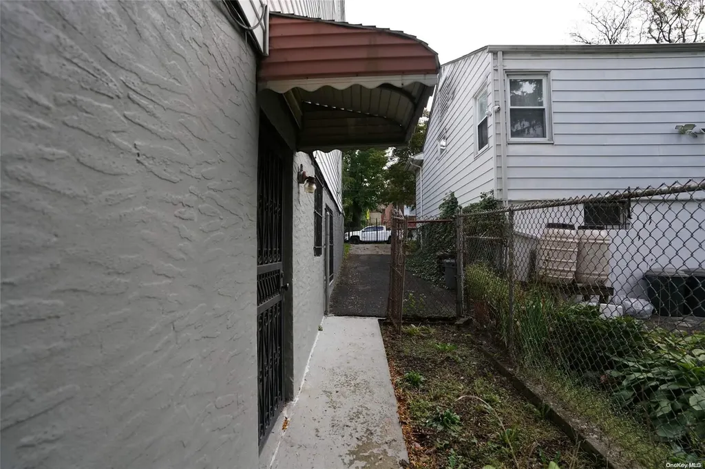 3959 Murdock Avenue Bronx NY 10466