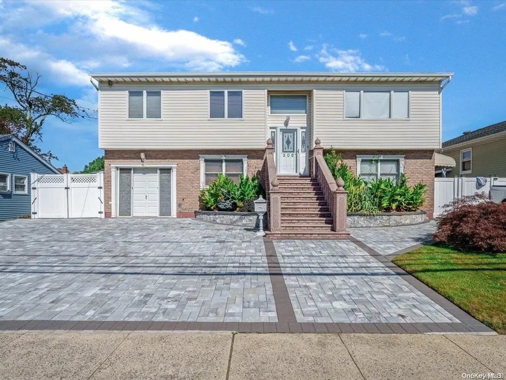 306 Anchor Avenue Oceanside NY 11572
