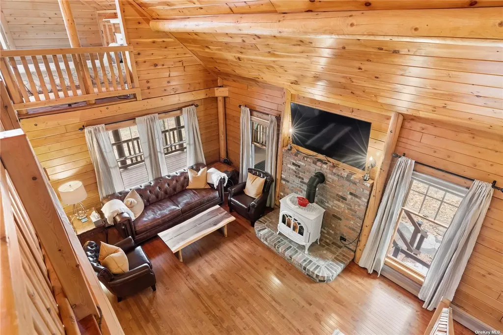 380 Private Road Southold NY 11971