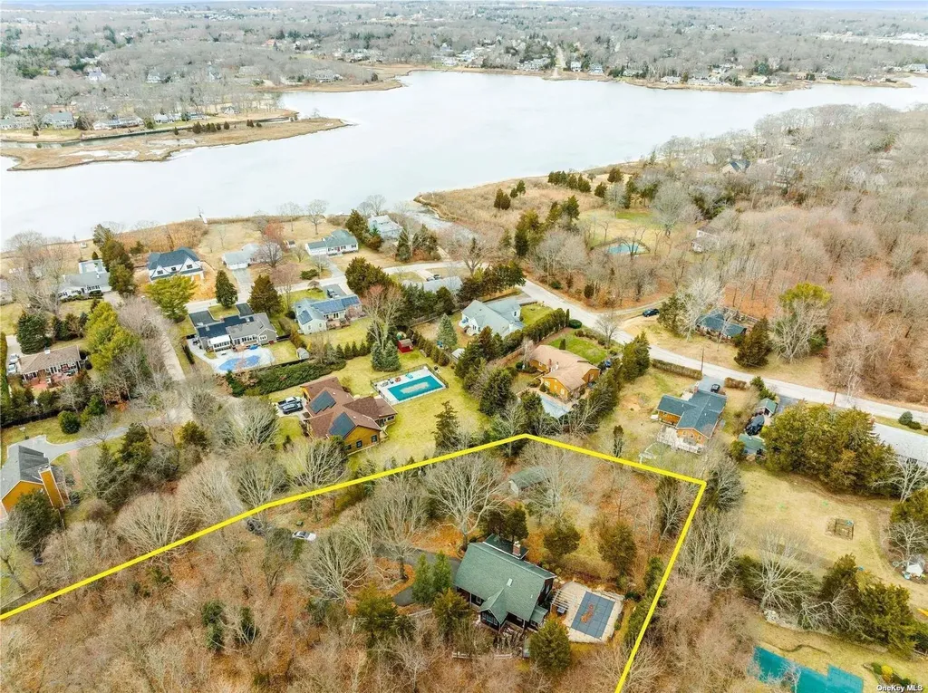 380 Private Road Southold NY 11971