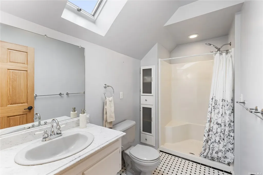 380 Private Road Southold NY 11971