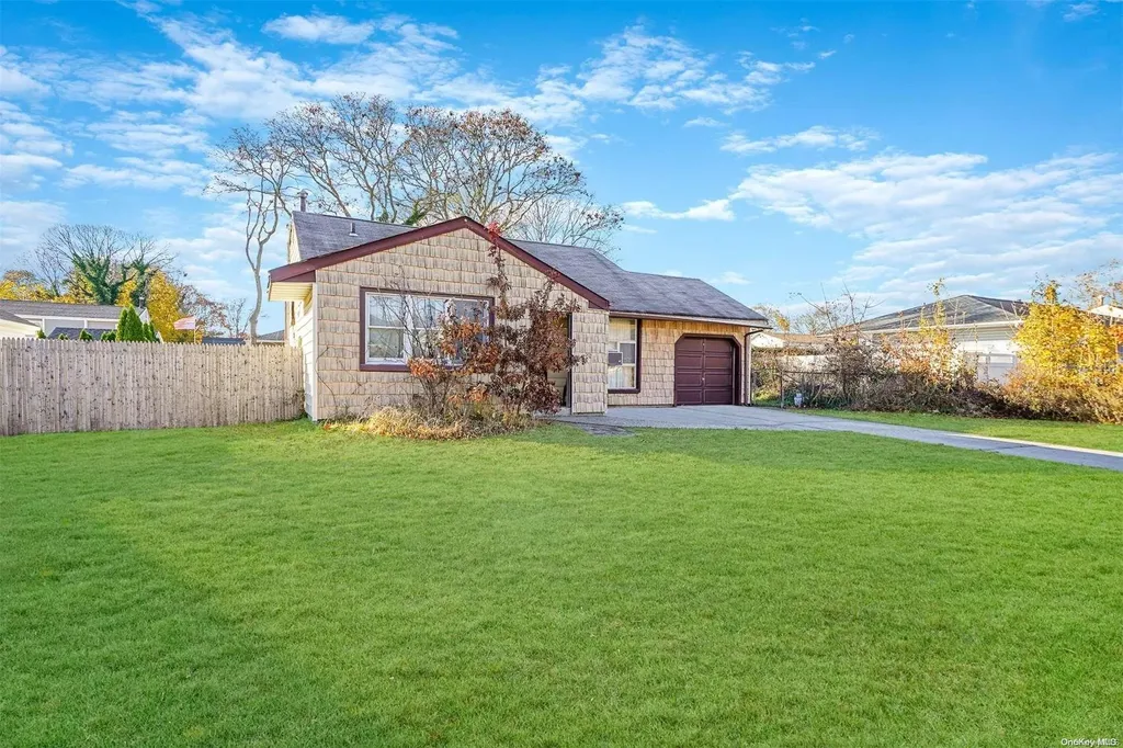 18 Mallard Avenue Selden NY 11784