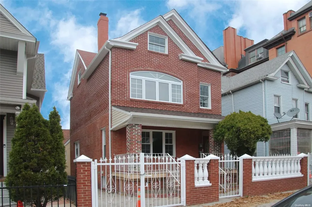 271 Arlington Avenue Brooklyn NY 11208