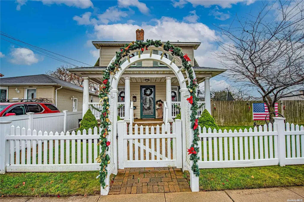 2873 Stevens Street Oceanside NY 11572