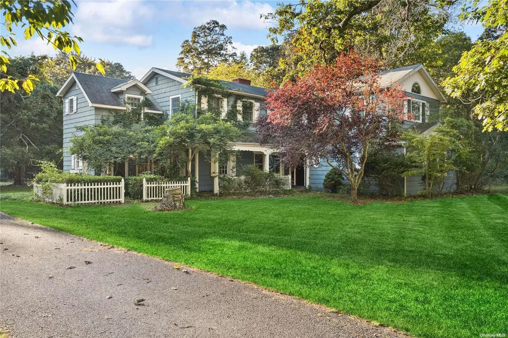 10 Old Barto Road Brookhaven NY 11719