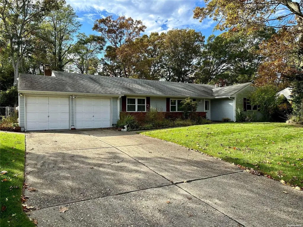 4 Sherry Lane Selden NY 11784