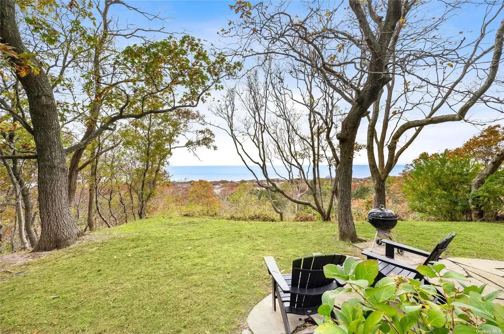 400 Diamond Lane Peconic NY 11958