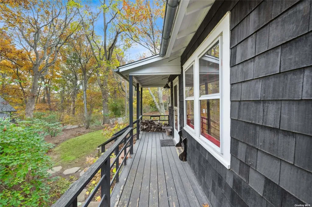 400 Diamond Lane Peconic NY 11958