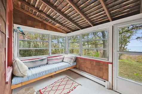 400 Diamond Lane Peconic NY 11958