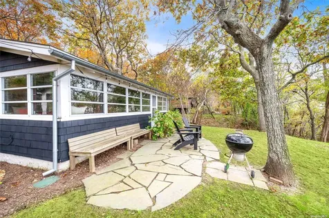 400 Diamond Lane Peconic NY 11958