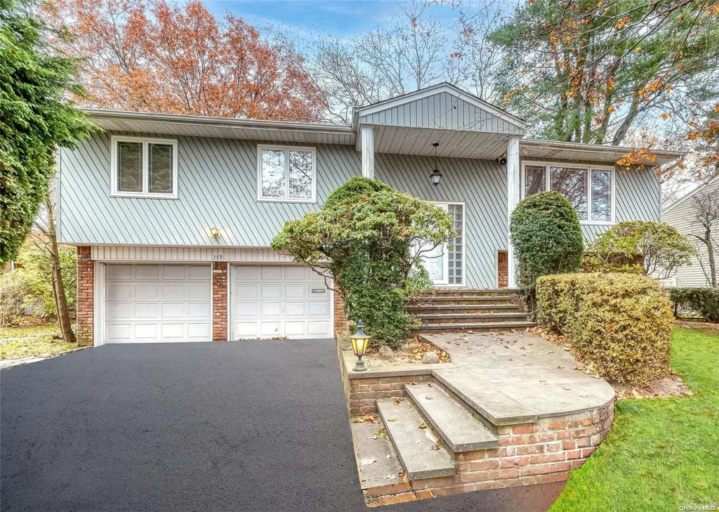 113 Ursula Drive Roslyn NY 11576