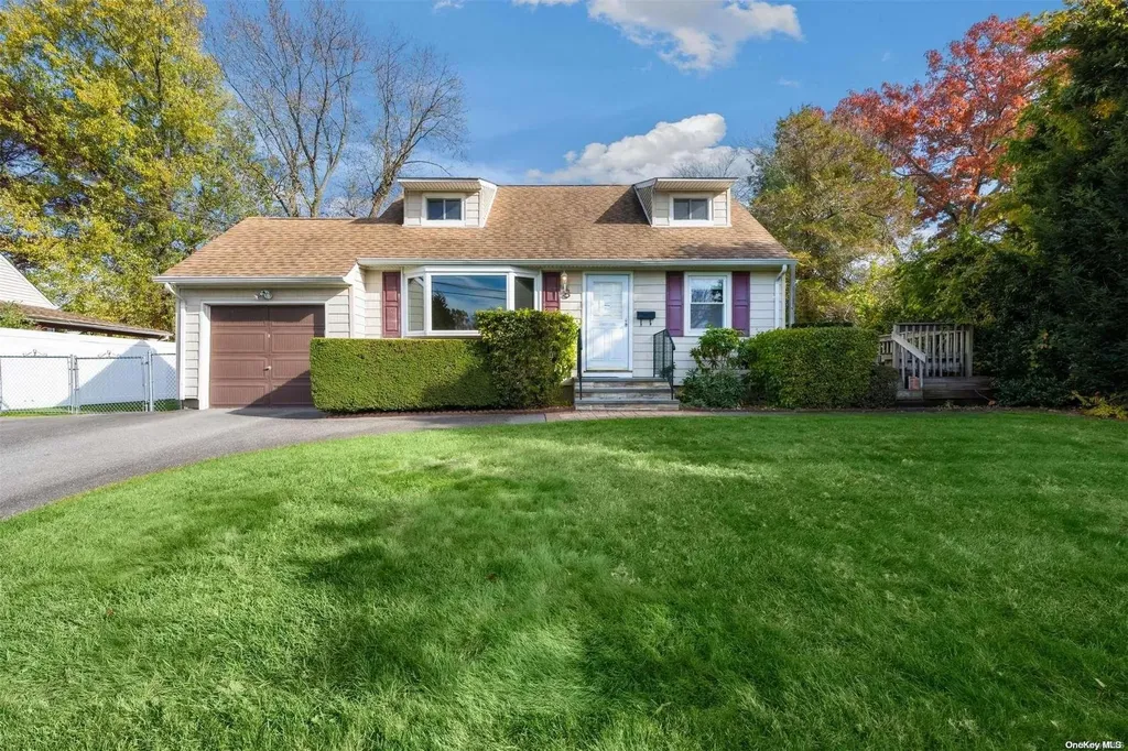 8 Win Haven Lane Commack NY 11725