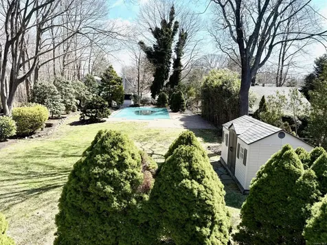 37 Union Avenue Center Moriches NY 11934