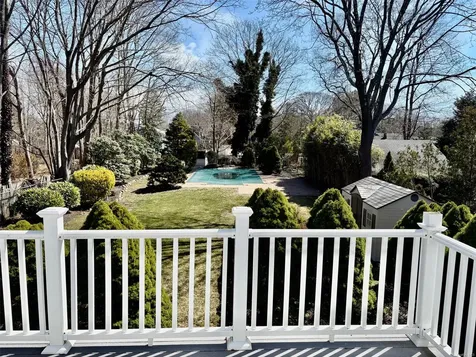 37 Union Avenue Center Moriches NY 11934