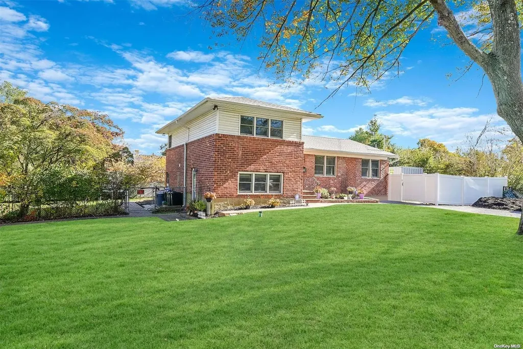 480 Commack Road Commack NY 11725