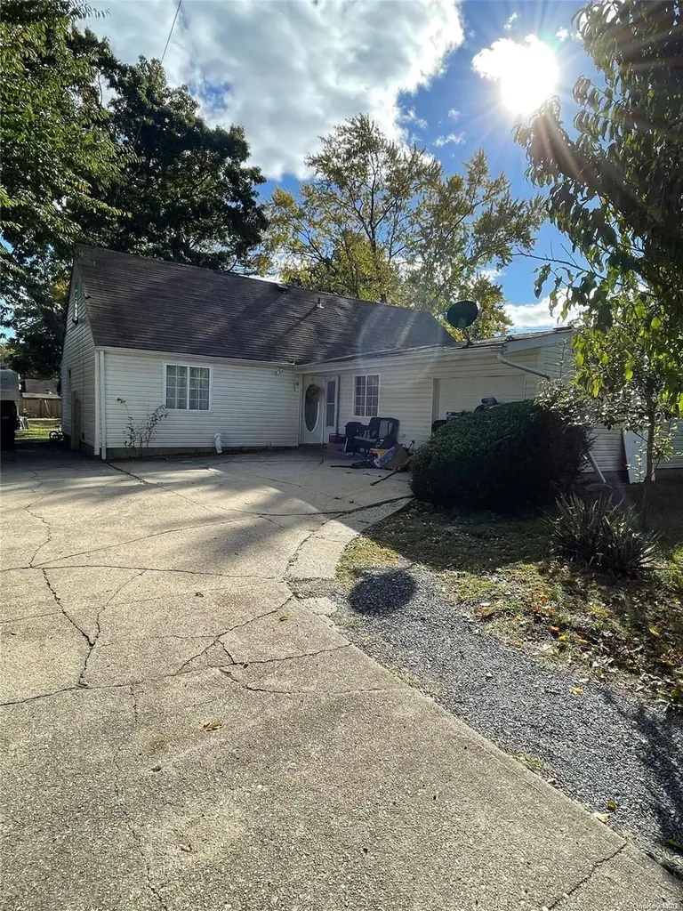56 Gates Avenue Brentwood NY 11717