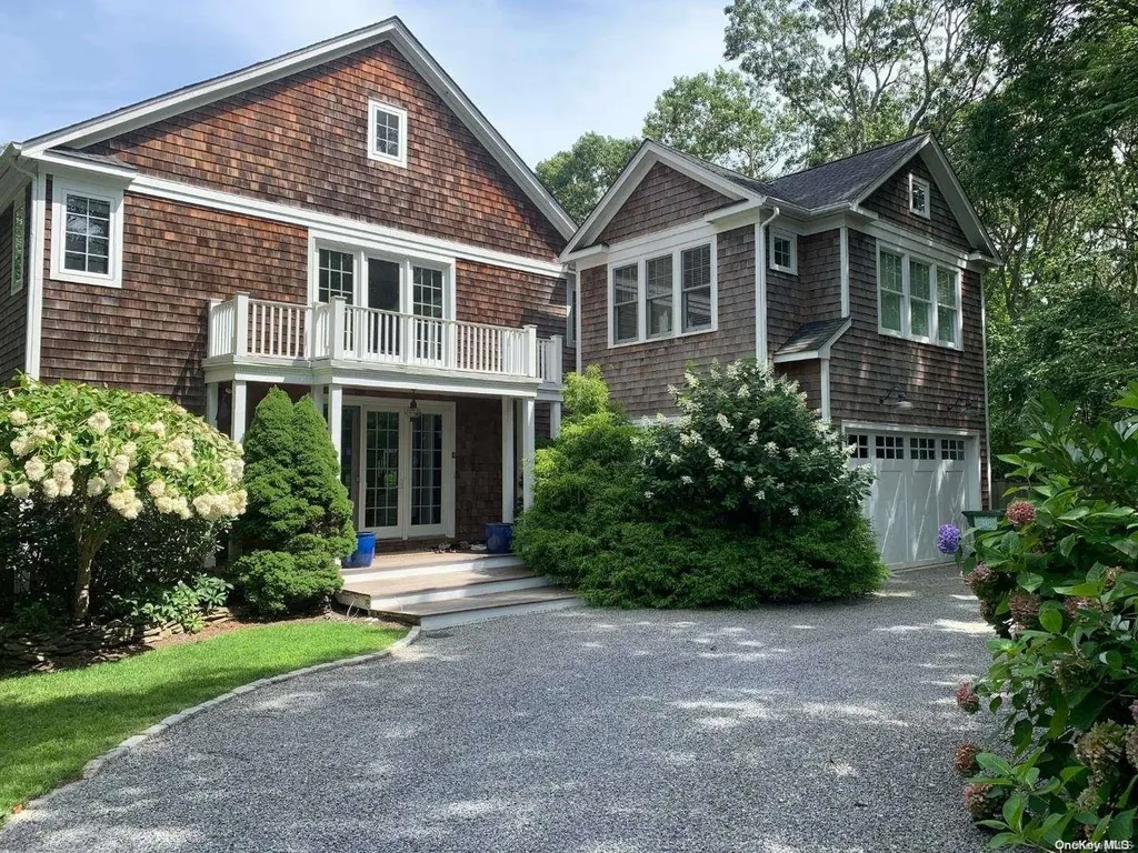 5 Lauras Lane East Hampton NY 11937