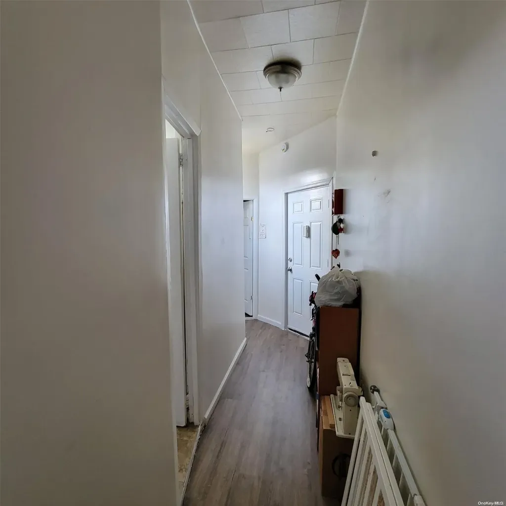 60-23 54th Place Maspeth NY 11378