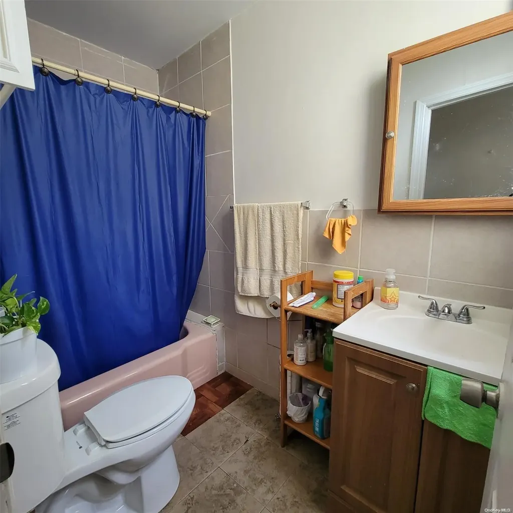 60-23 54th Place Maspeth NY 11378