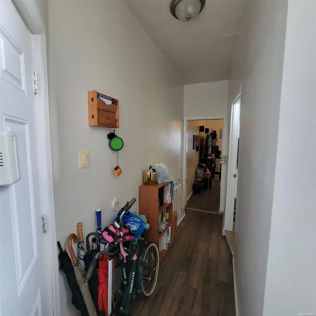 60-23 54th Place Maspeth NY 11378