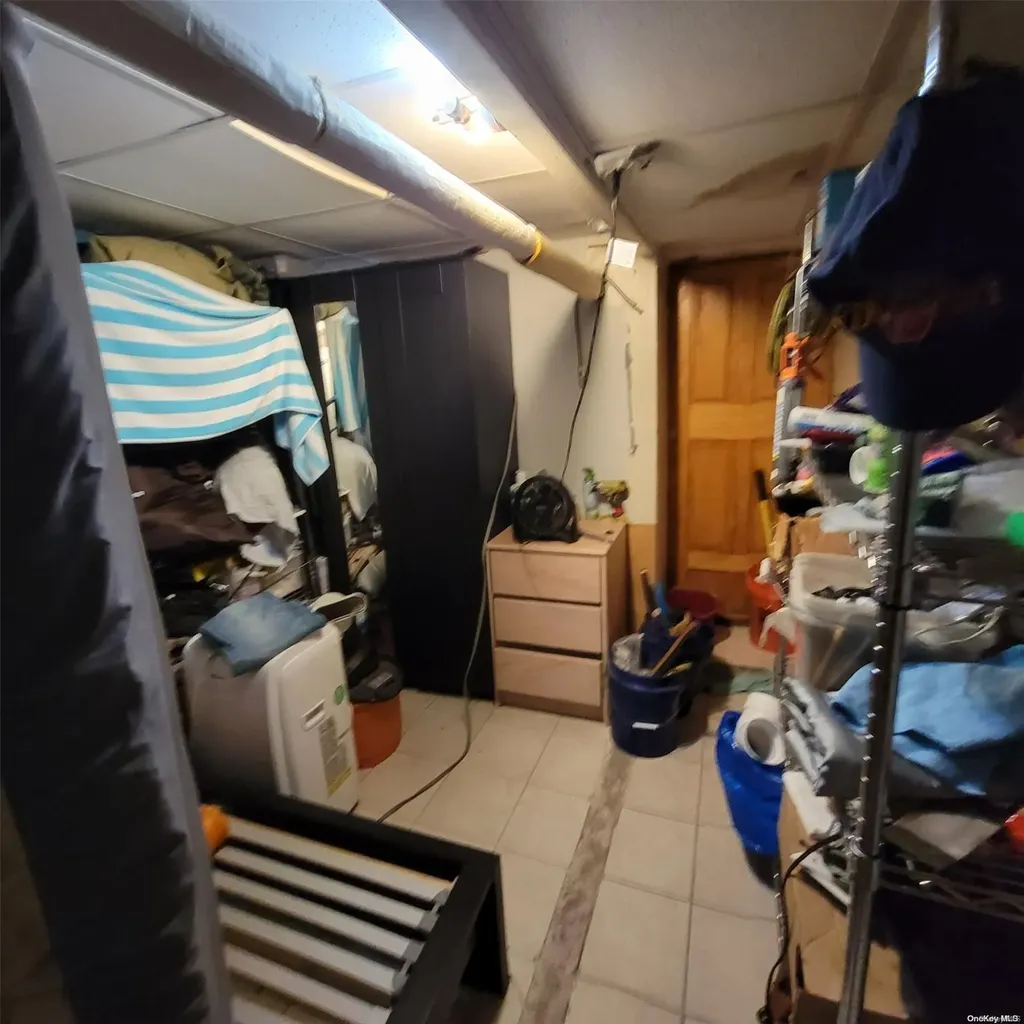 60-23 54th Place Maspeth NY 11378