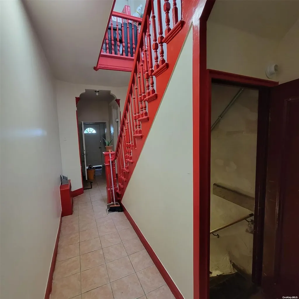 60-23 54th Place Maspeth NY 11378