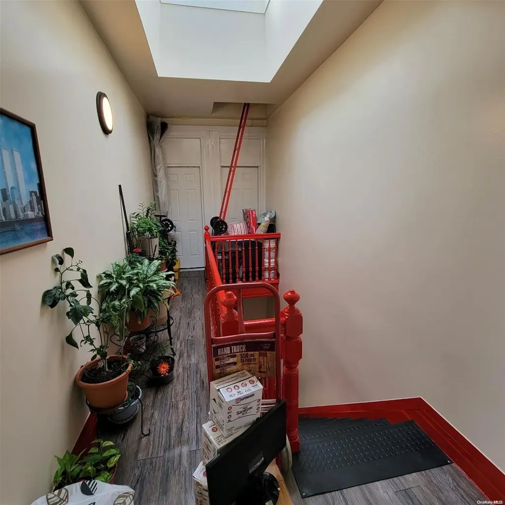 60-23 54th Place Maspeth NY 11378